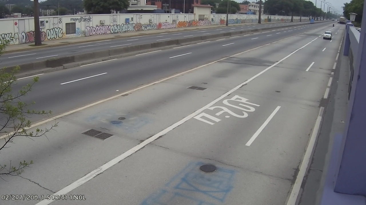 Confronto Violento no Complexo de Israel Fecha Avenida Brasil e Aumenta Tensão